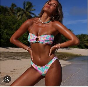 Kulani Kinis Bikini Top
